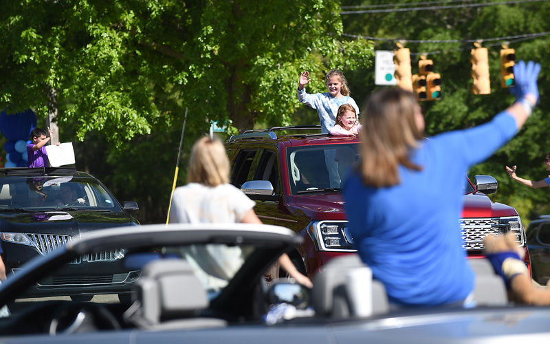 Teachers hold parade for students at Houston Academy